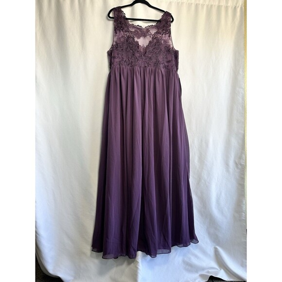 NWT Azazie Woman’s Plus Size A24 Mother of the Bride/Groom 24W - Picture 9 of 16